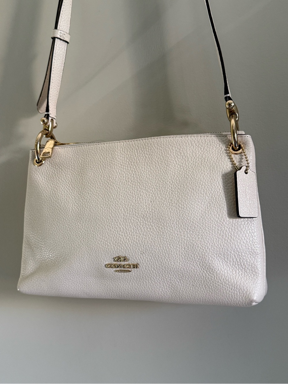 Auth COACH Mia cross body bag cream leather